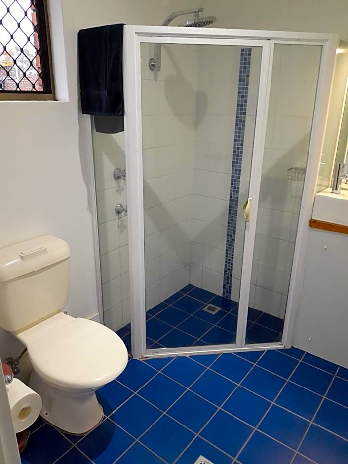 Avaleen Lodge Motor Inn