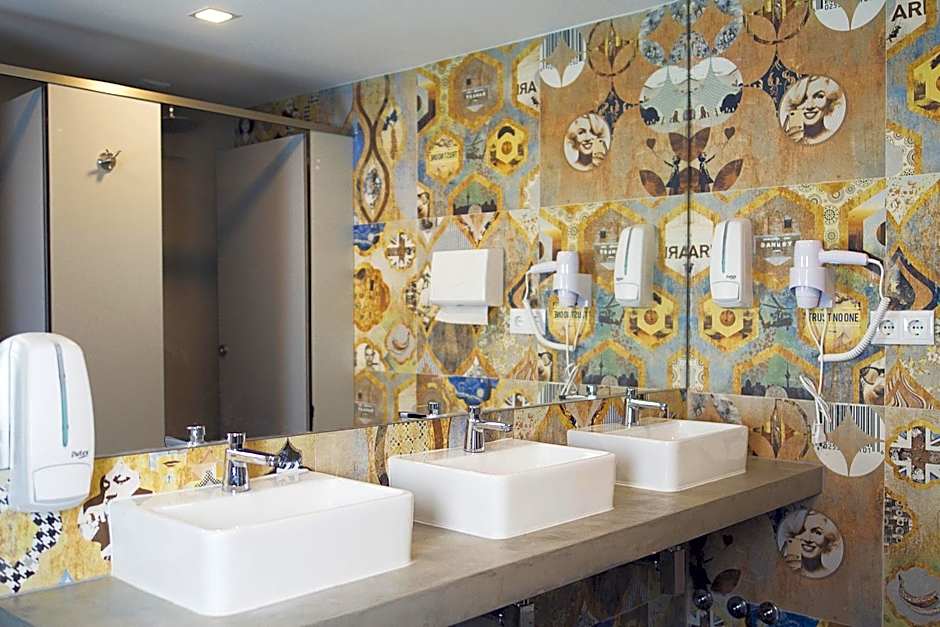 Art 4 You Cascais Suites