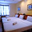 The Manor Hotel