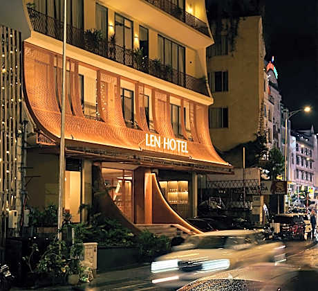 Len Hotel