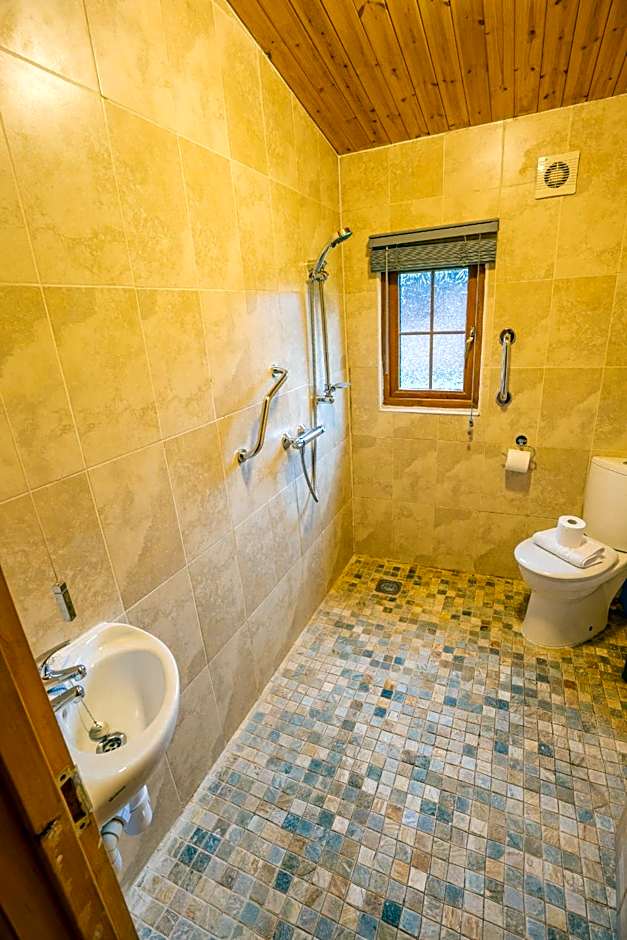 Wall Eden Farm - Luxury Log Cabins and Glamping