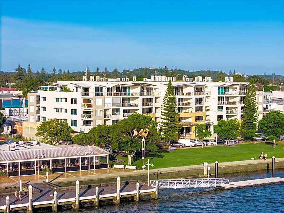 Riverside Holiday Apartments