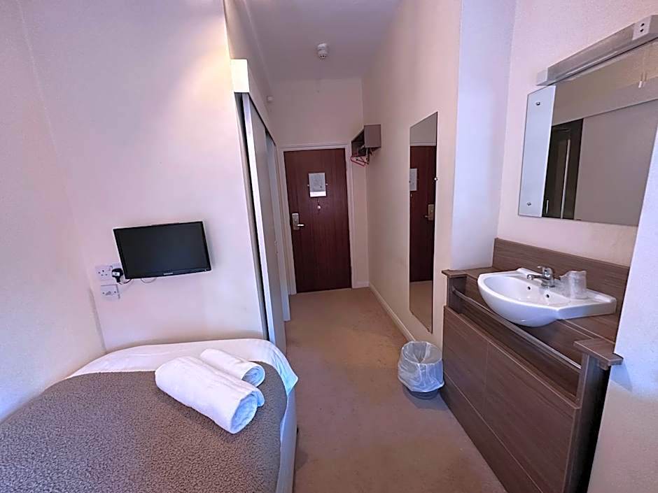 Pine Lodge Hotel & Restaurant Mansfield