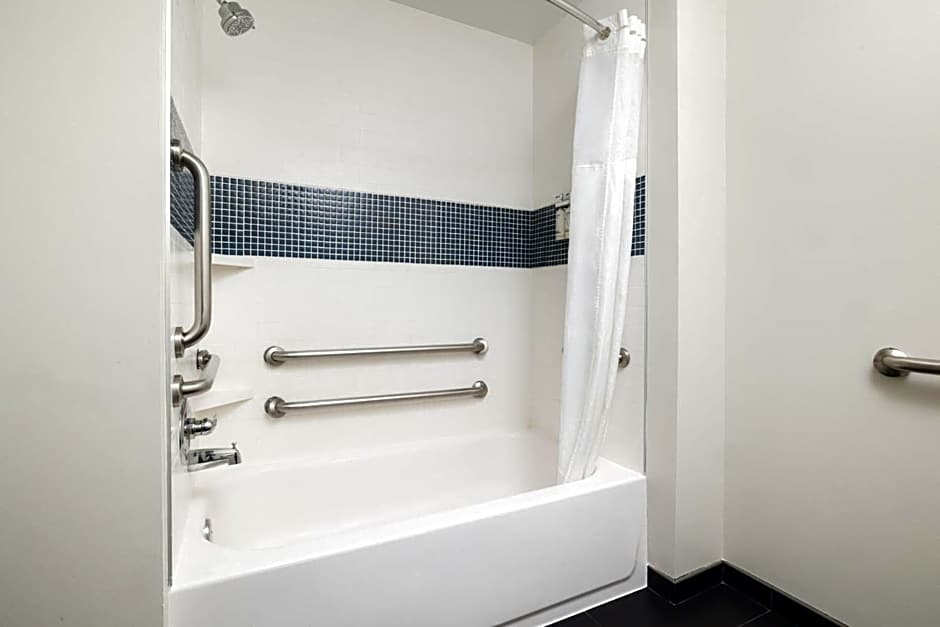 Staybridge Suites Denver- Central Park By IHG