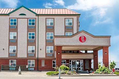 Ramada by Wyndham Sherwood Park