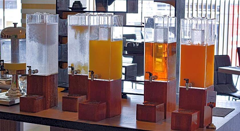 Hilton Garden Inn Bangkok Silom