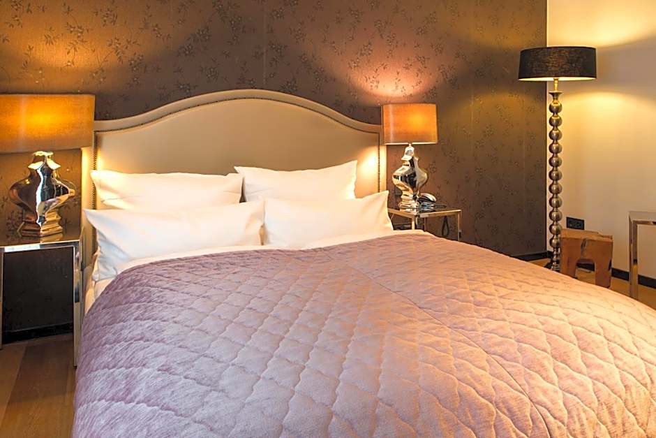 La Mansion Vi Vadi Hotel