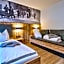 Eibinghof BED & BREAKFAST & SWIM Frühstück Pension
