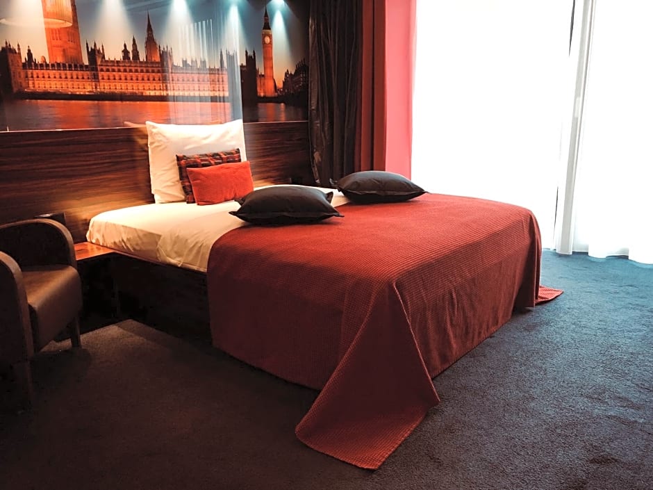 Hotel TraumRaum - "SELF CHECK IN"