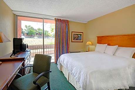 King Room - Non-Smoking