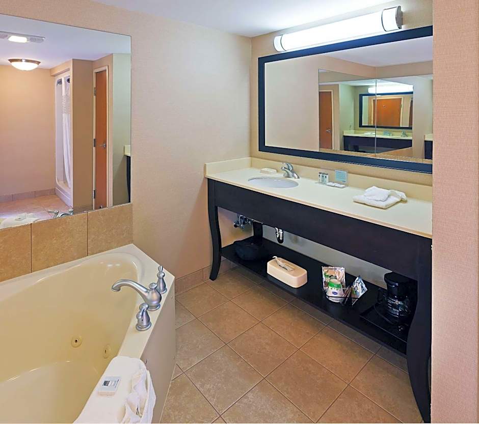 Hampton Inn By Hilton Clarksville