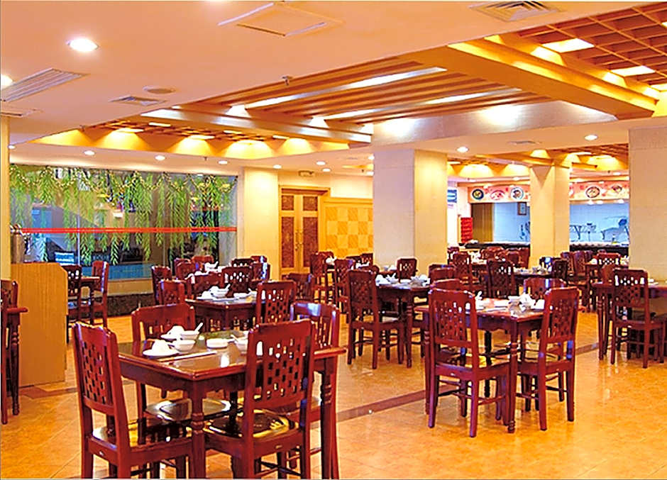 Yiyang HuaTian Hotel