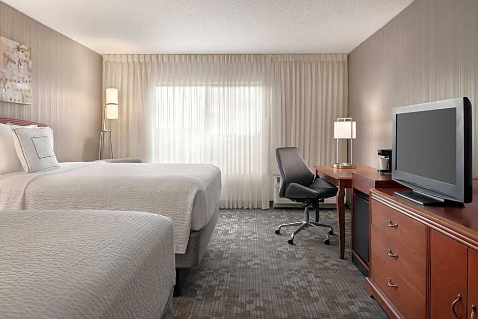 Courtyard by Marriott Chicago Bloomingdale