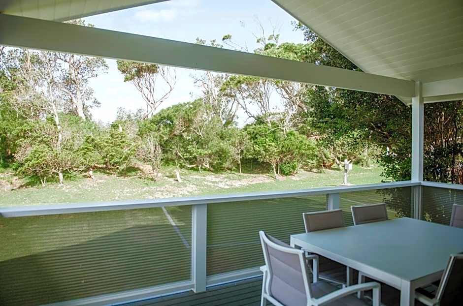 Surfside Cudmirrah Beach