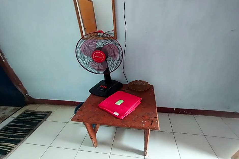 Hotel O Dannis Homestay Near Musholla Al Istiqomah Terawangan