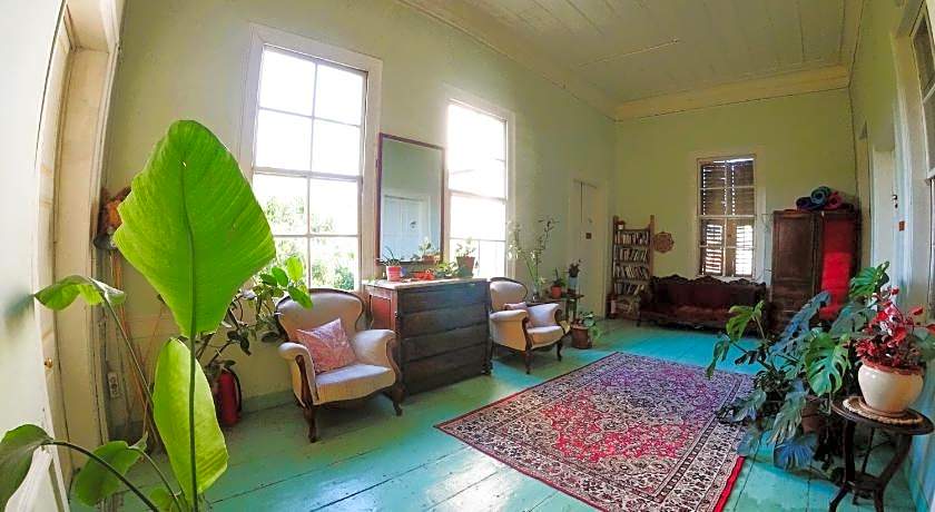 LOTUS GARDEN HOSTEL