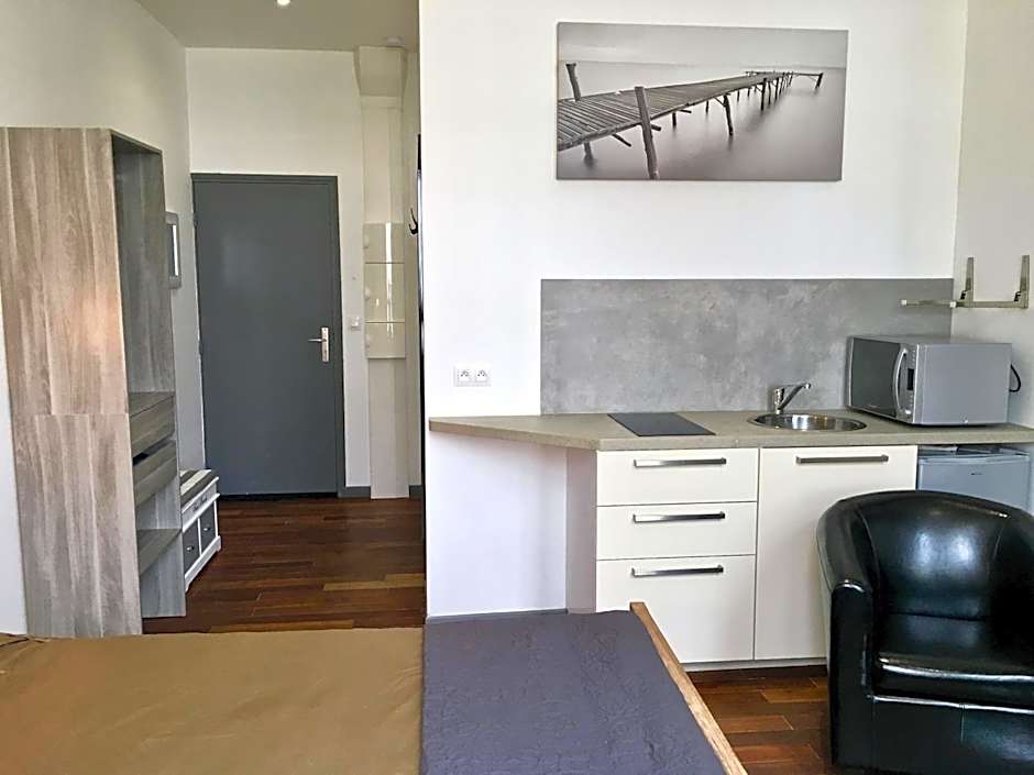 LITTLE PLAZA Appart'Hotel