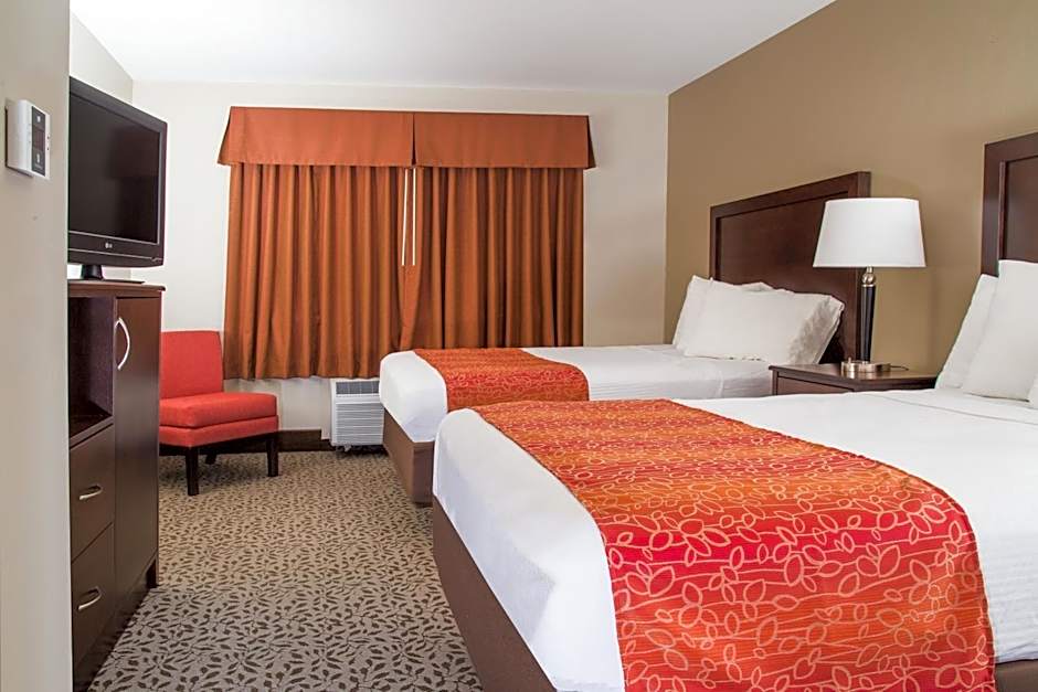 Gray Wolf Inn & Suites