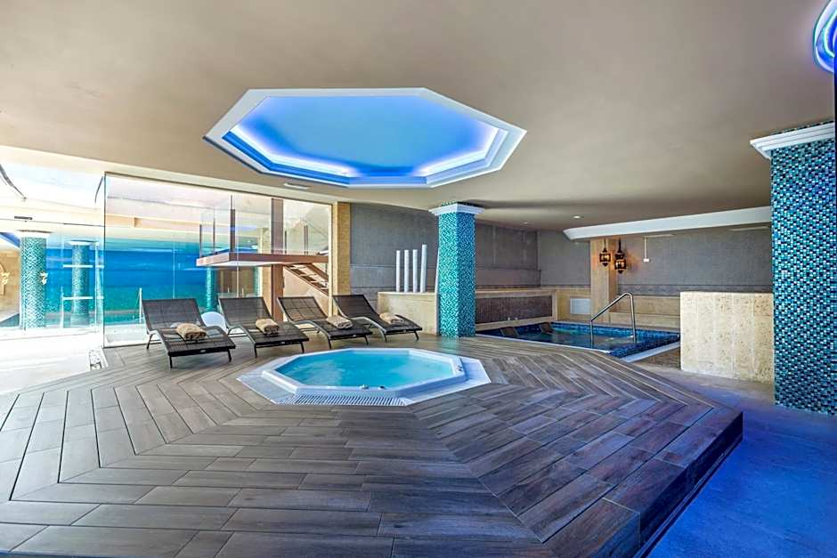 Lago Garden Apart-Suites & Spa Hotel