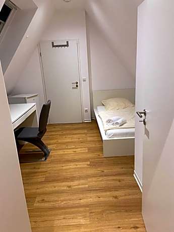 Single Room with Private Bathroom