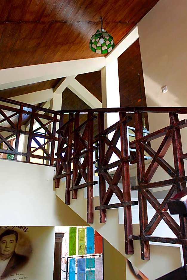 Omah Njonja Bed & Brasserie