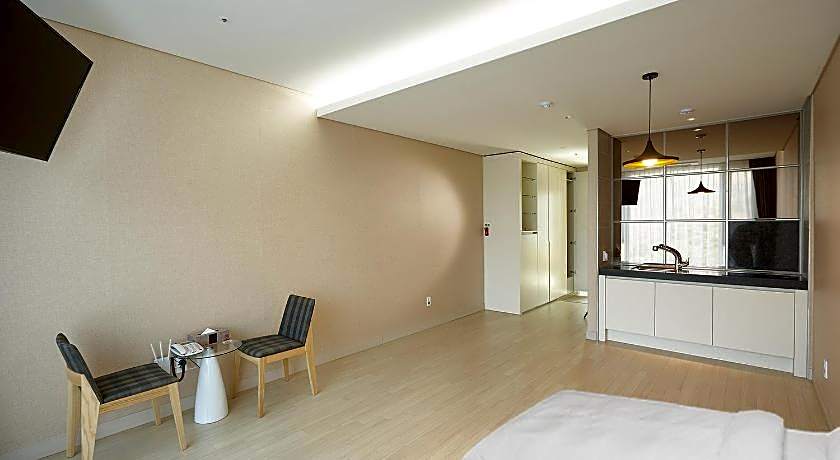 Pyeonchang The White Hotel