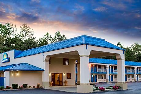 Days Inn by Wyndham Picayune