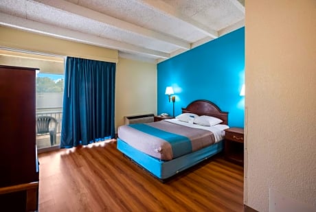 King Room with Spa Bath - Smoking
