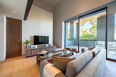 The Paraiso Residences at Marina Cabo