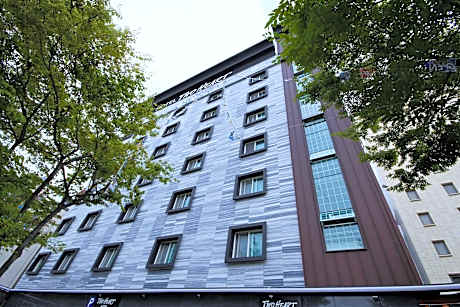 Two Heart Hotel Gimhae Waterpark