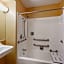 Days Inn & Suites by Wyndham Youngstown / Girard Ohio