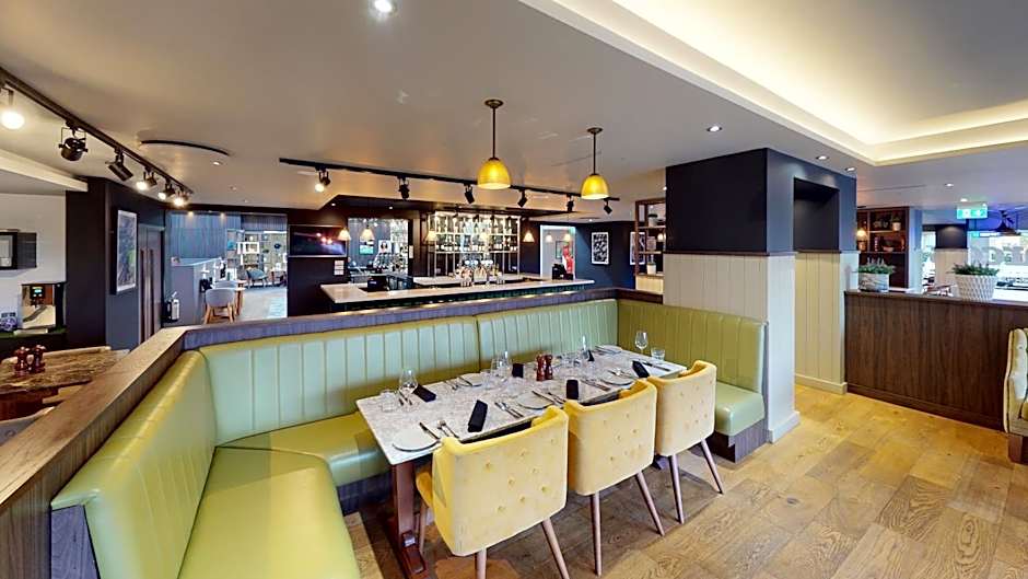 Holiday Inn Milton Keynes Central By IHG