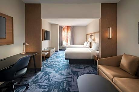 Queen Suite with Two Queen Beds and Sofa Bed
