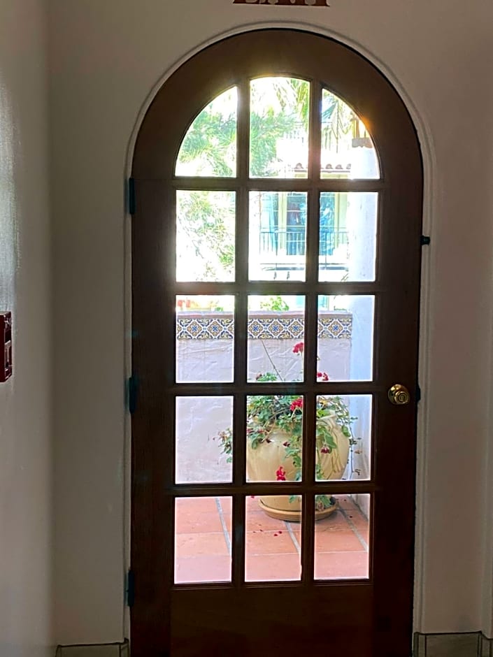 Villa Rosa Inn