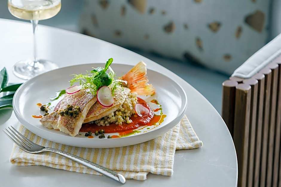 AC Hotel by Marriott Naples 5th Avenue