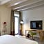 Savona 18 Suites
