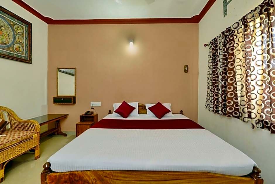 Goroomgo Surya Inn Konark