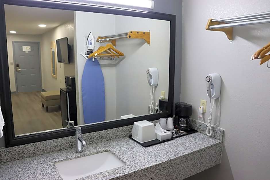 Americas Best Value Inn - Cabot