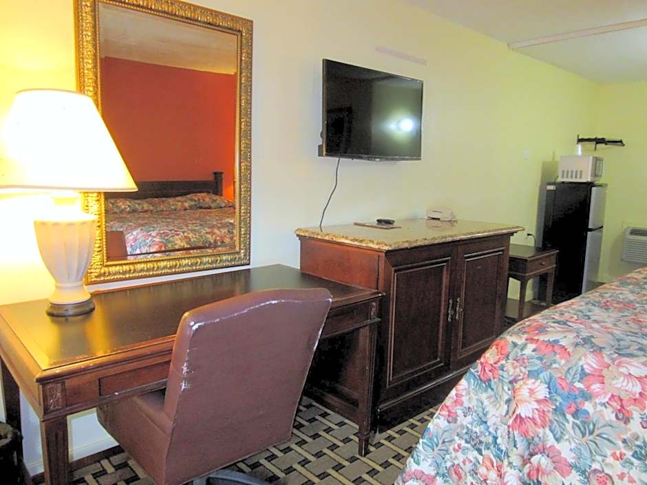 Budget Host Inn