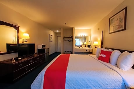 Premium King Room with Jetted Tub