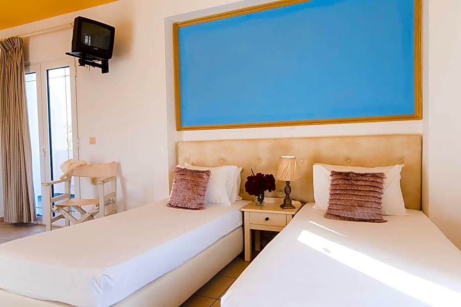 Yiannis Manos Hotel Resort