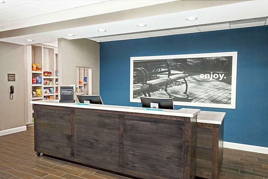 Hampton Inn By Hilton Kennebunk Kennebunkport ME