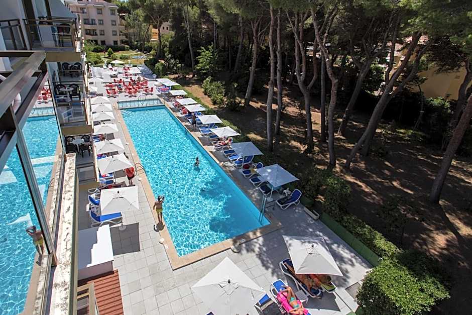GUYA WAVE HOTEL