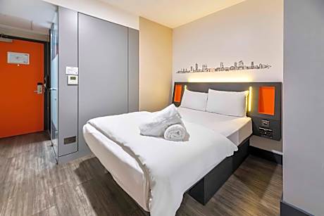 Family Quintuple Room No Window