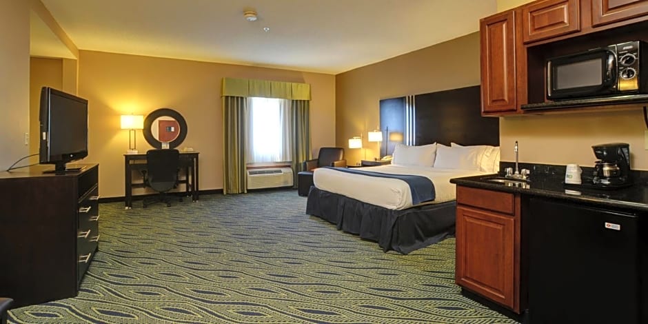 Holiday Inn Express & Suites Midwest City, an IHG Hotel
