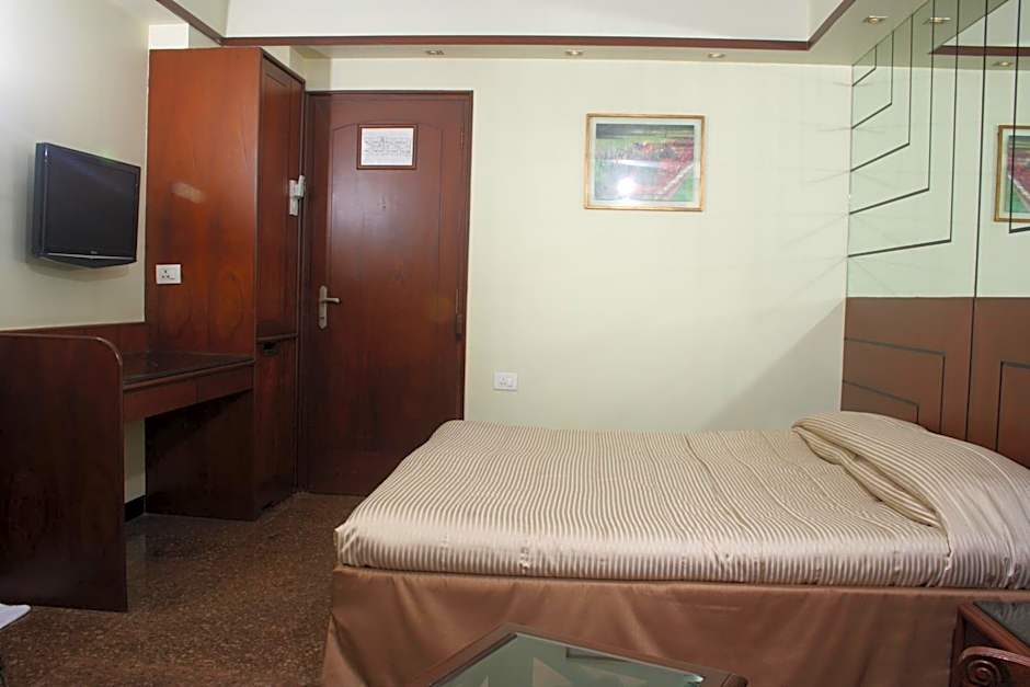 Hotel Karl Residency