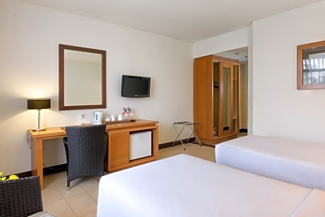 Staycation Offer - Superior Twin Room