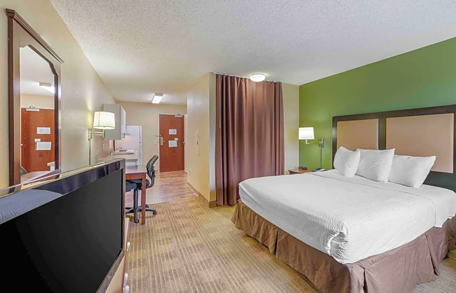 Extended Stay America Suites - Orange County - Huntington Beach