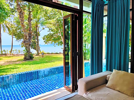 Amatapura Beachfront Villa 14, SHA Certified