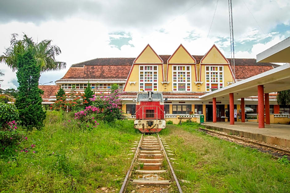 Dalat Train Villa